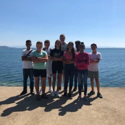 b2c